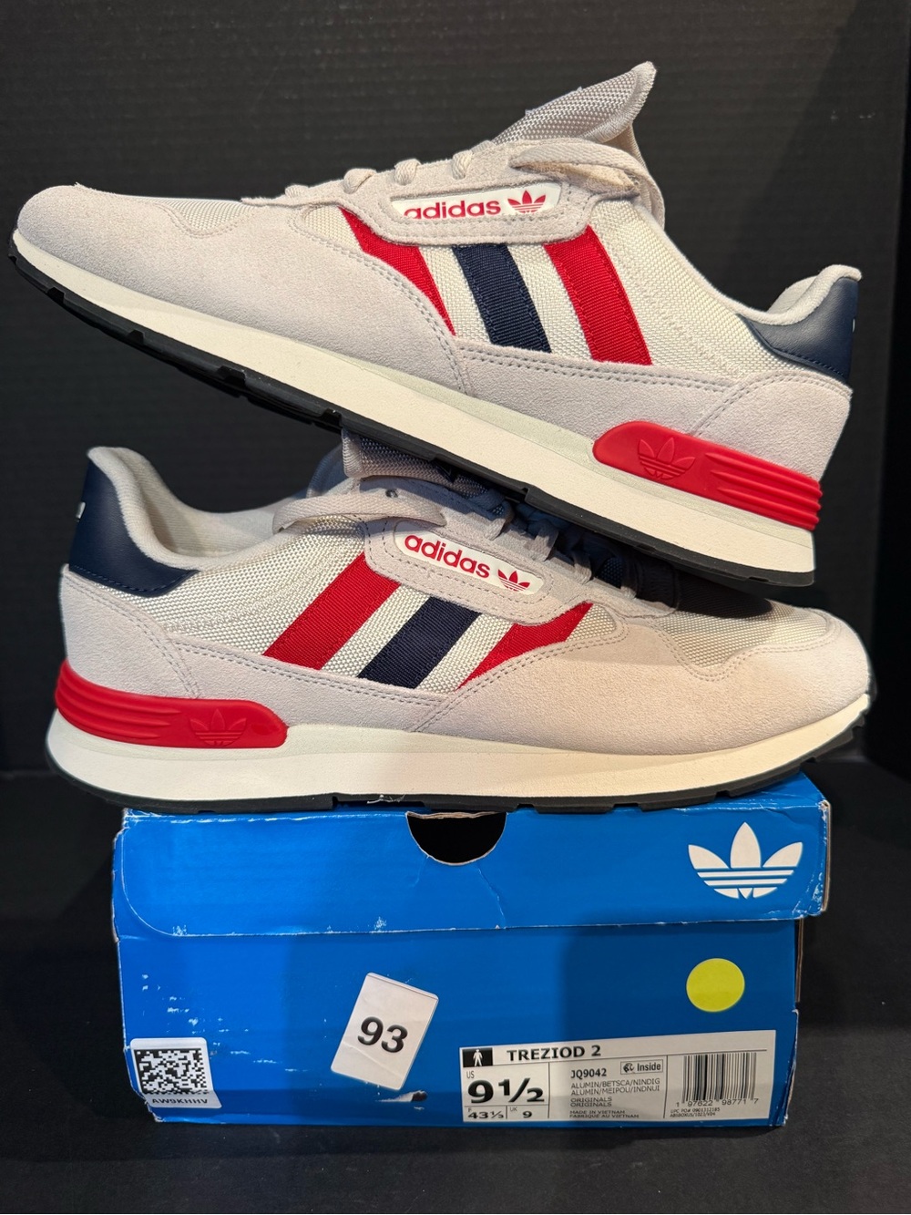 adidas Treziod 2 Men's Sneaker in White with Red & Navy size 9.5M